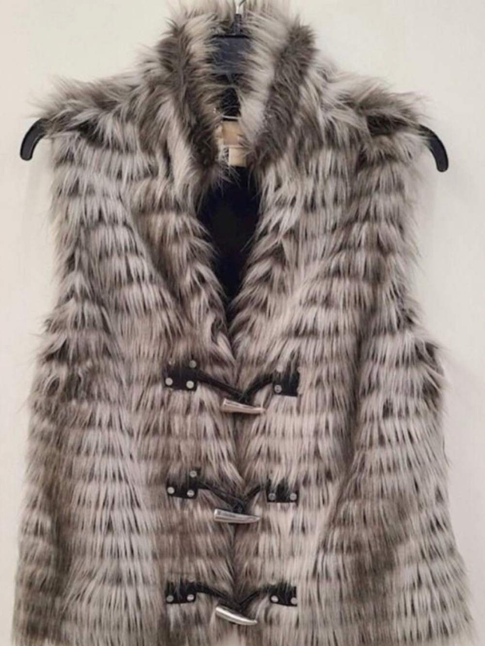 Michael Kors Gray Faux Fur Toggle Vest Sz Small